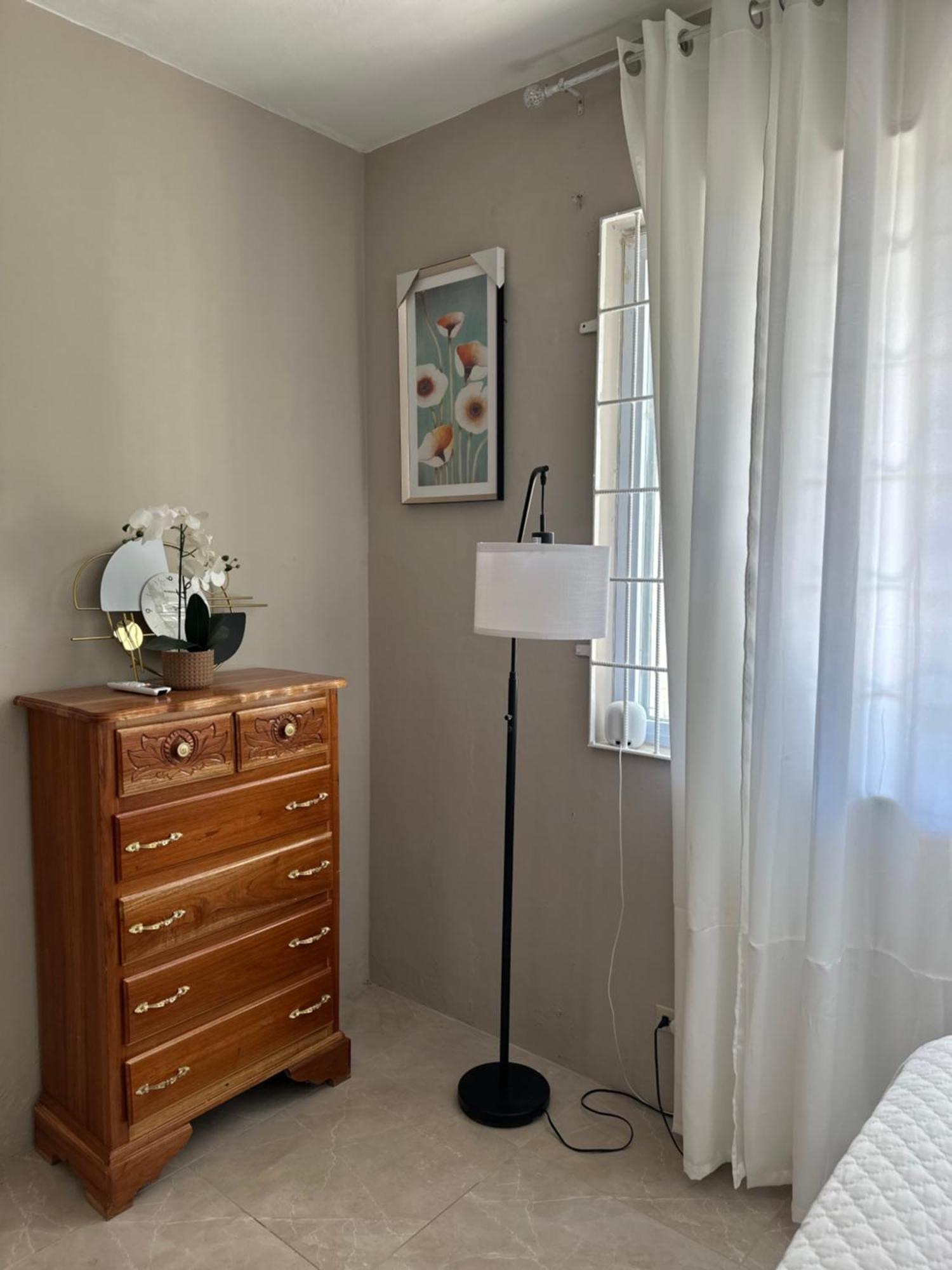 The Shelton - Sinclair Apartamento Montego Bay Exterior foto